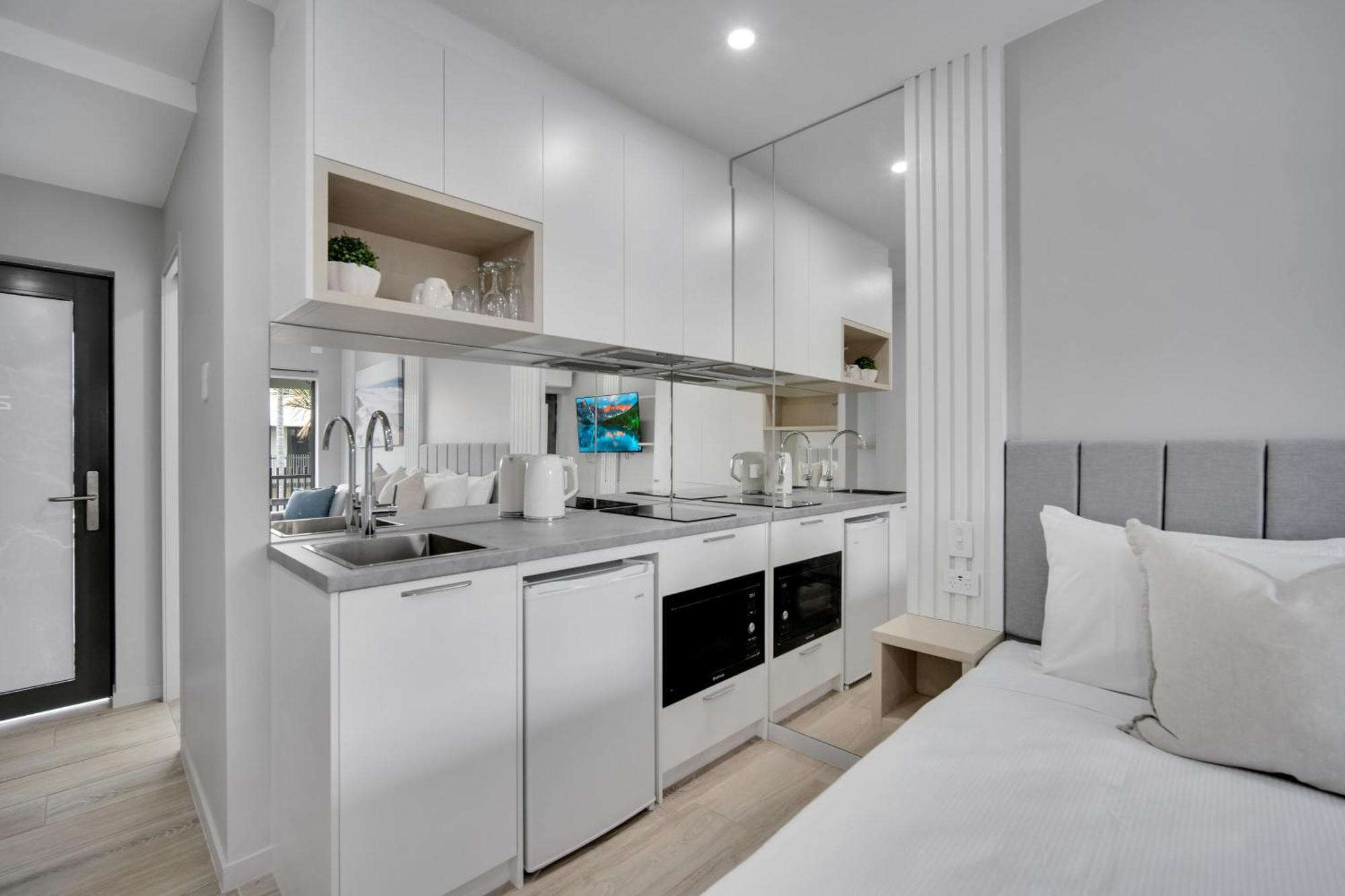 Belmoral Corporate Suites (Adults Only) ทาวน์วิล ภายนอก รูปภาพ